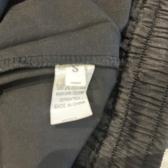 Black Cargo Pants Size Small - Picture 5 of 6